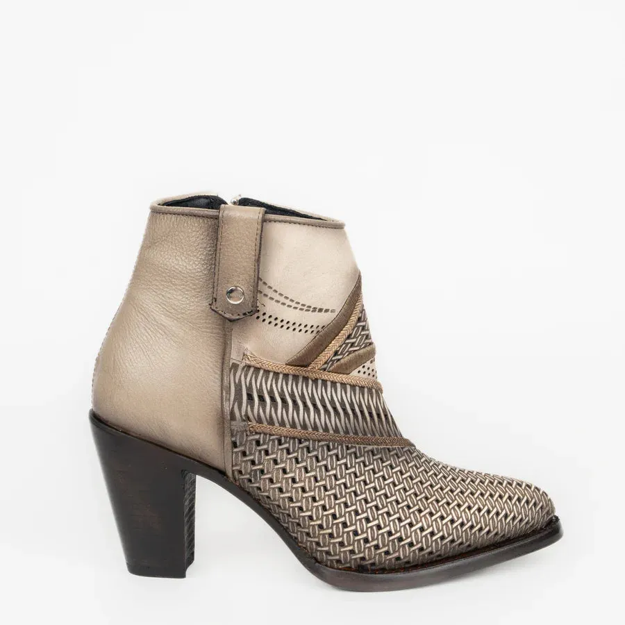 3F0TRS - Cuadra late cowhide ankle boots for women