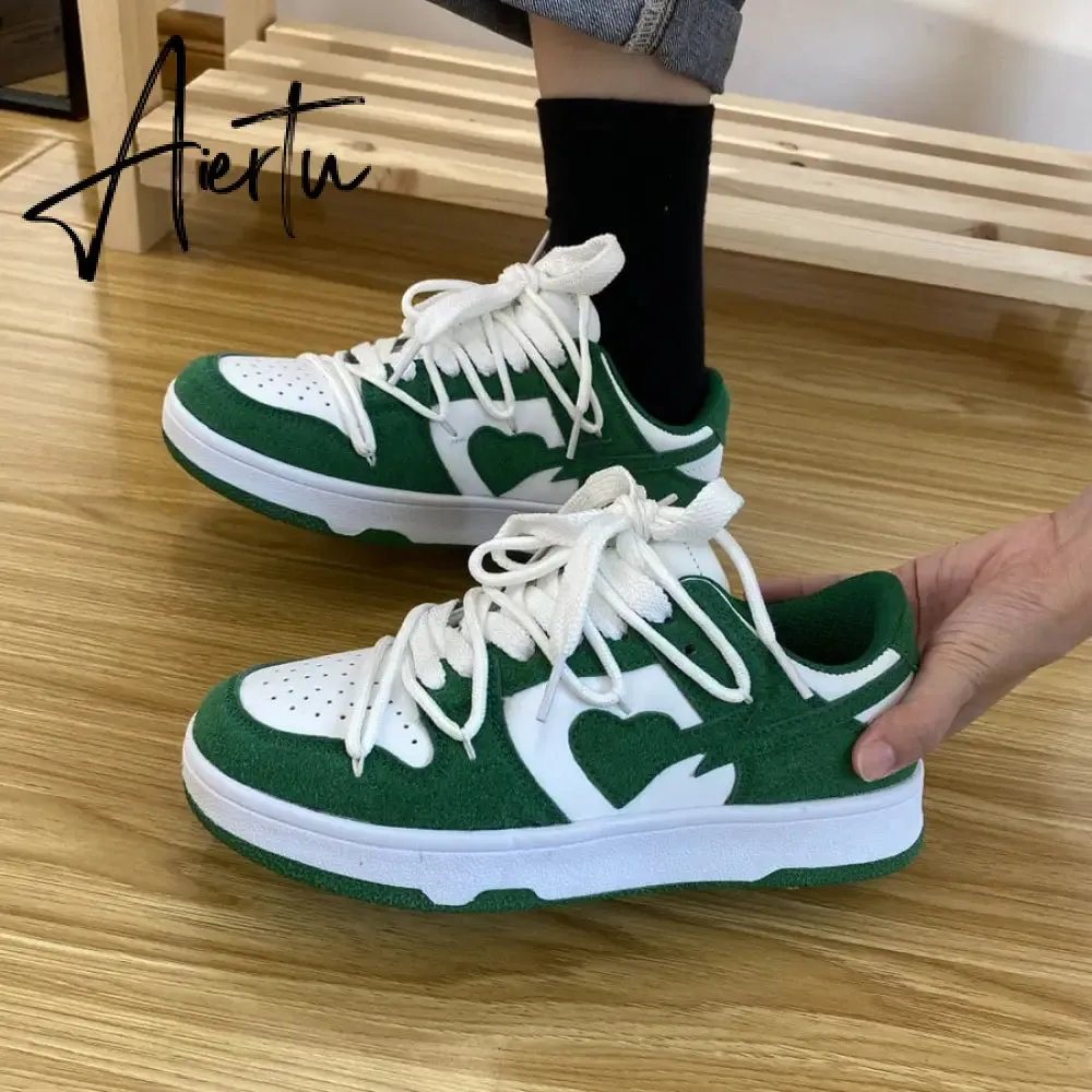 Aiertu  Original Women Blue Love Designer Classic Breathable Canvas Casual Sneakers Female Outdoor Walk Tennis Little White Shoes