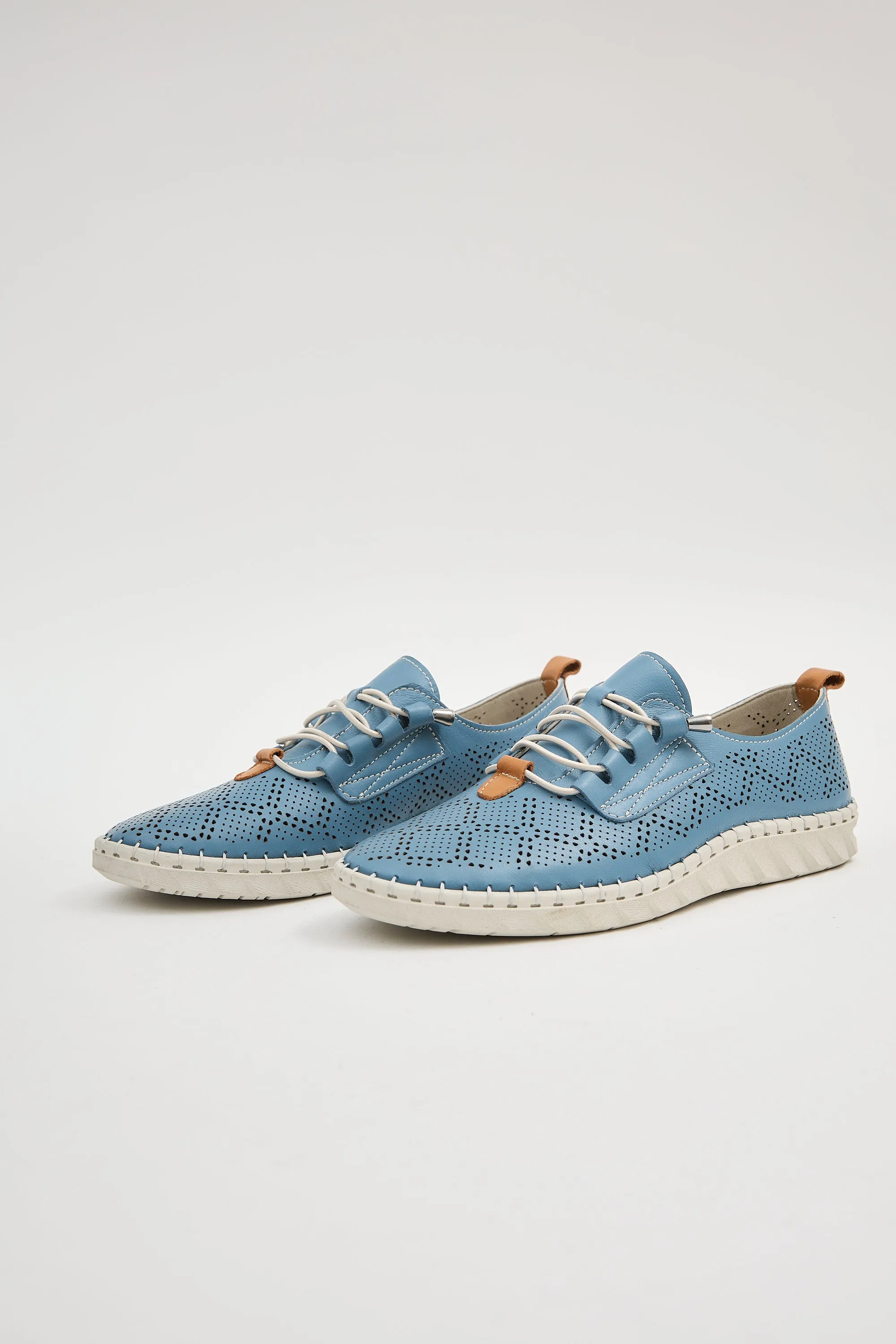 Emi Blue