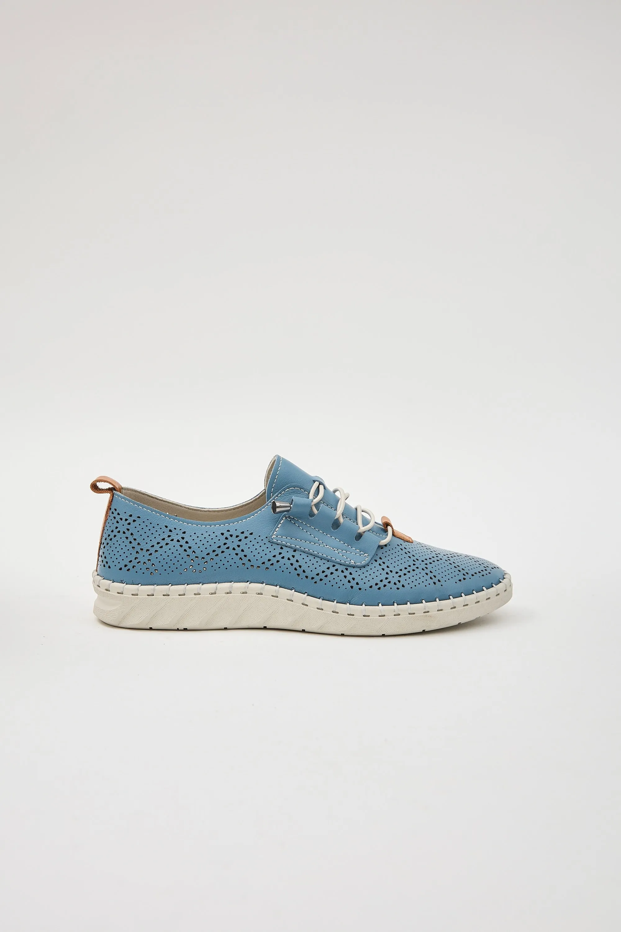 Emi Blue