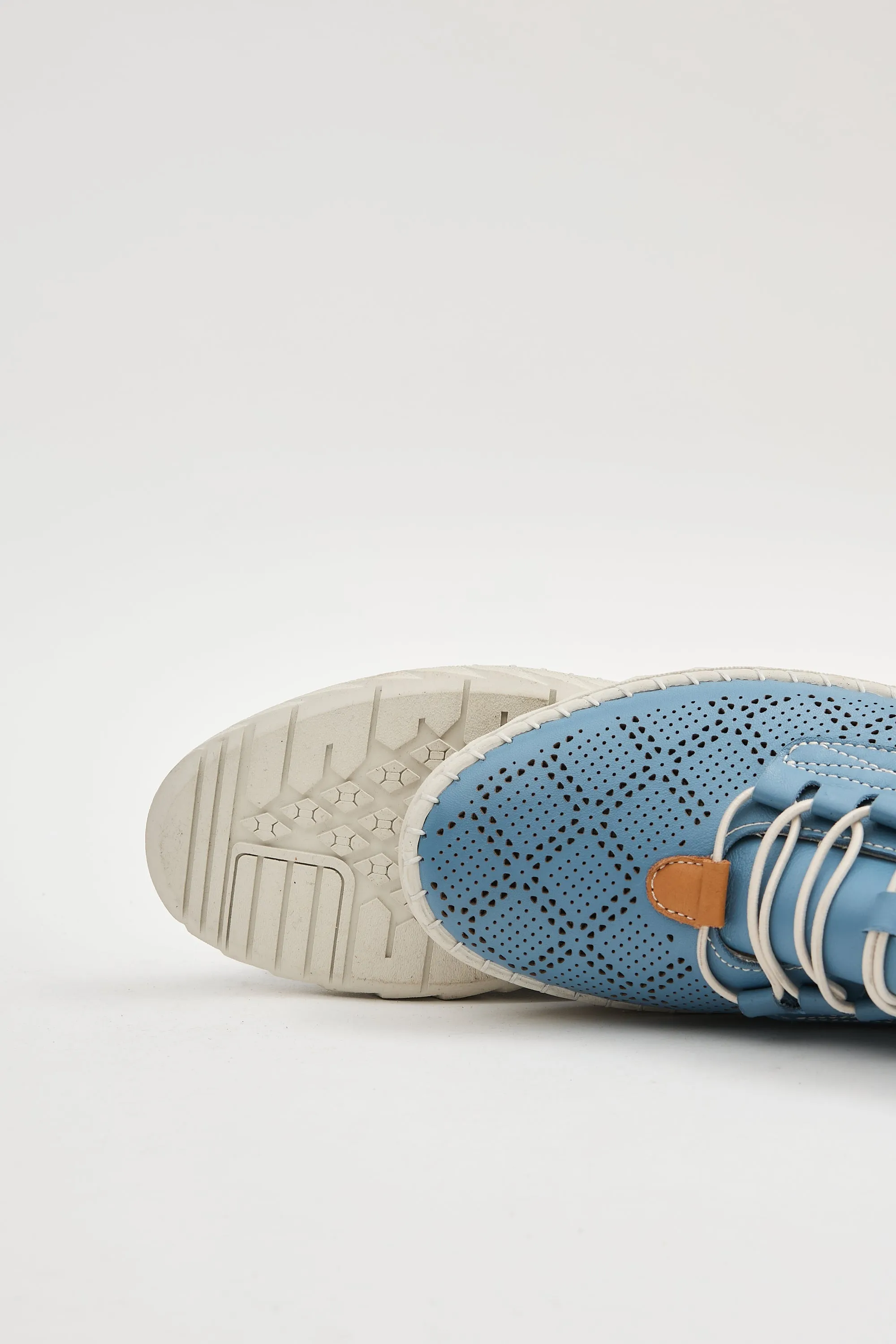 Emi Blue