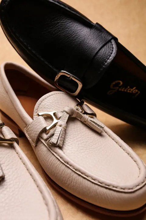 Mocasín 5319 with Tassels Ivory