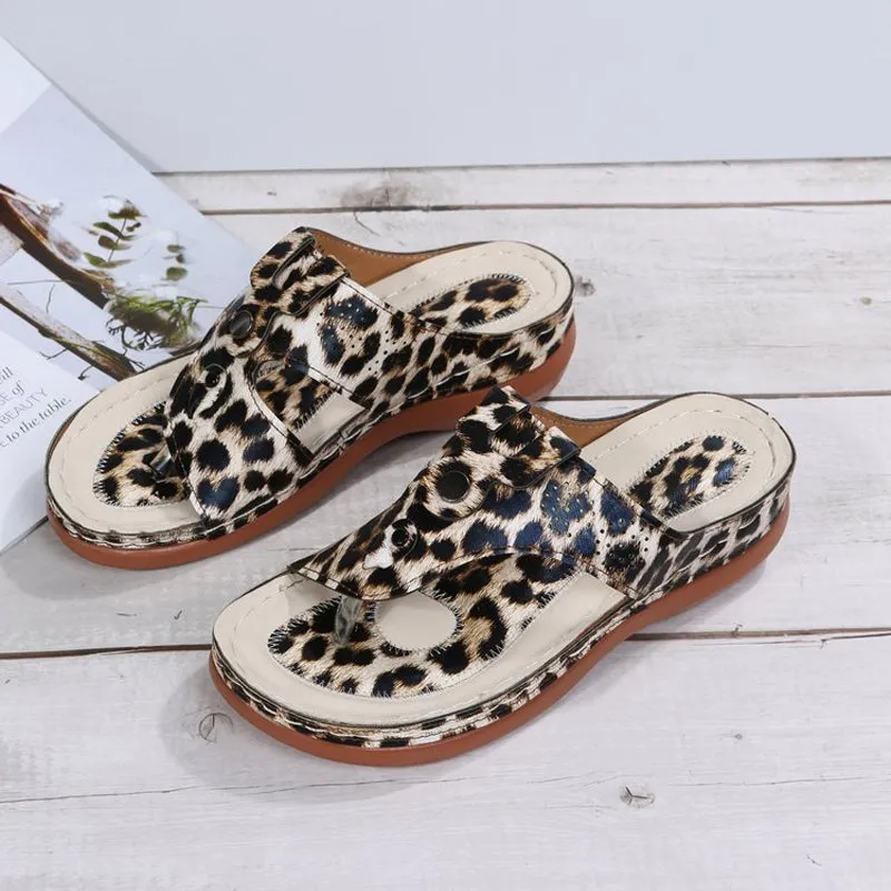 Stylish flip-flops - comfort &amp; elegance