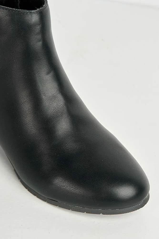 Wila Round Toe Low Block Heel Ankle Boots in Black Matt